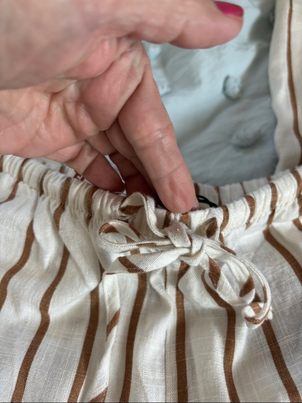 Lounge Wear Wide-Leg Pants in Cream and Brown - Picture 2 of 11
